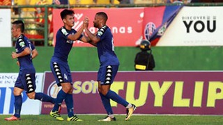 B.Bình Dương 3-1 Quảng Nam: ĐKVĐ gục ngã trước 'người không phổi' Lê Tấn Tài