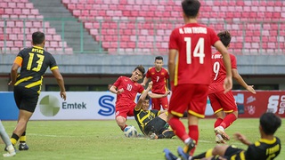 U19 Việt Nam nhận bài học đắt giá