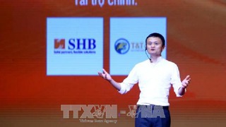 Tỷ phú Jack Ma trò chuyện với gần 4.000 sinh viên tại Hà Nội