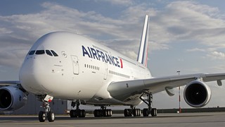 Máy bay chở khách lớn nhất thế giới của Air France phải hạ cánh khẩn cấp