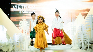 300 người mẫu nhí trình diễn tại 'Tuần lễ thời trang trẻ em quốc tế Việt Nam 2019'