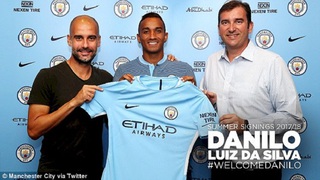 Danilo CHÍNH THỨC gia nhập Man City với giá 'mềm', kí hợp đồng 5 năm