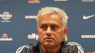 CHUYỂN NHƯỢNG M.U ngày 21/7: Mourinho họp khẩn. M.U theo đuổi Sanches và Aurier.