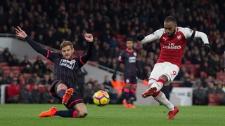 CẬP NHẬT sáng 30/11: Lacazette nghỉ trận gặp M.U. Conte xin lỗi trọng tài sau khi bị đuổi