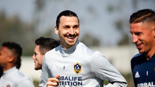 Ibrahimovic phát biểu cực ngầu sau khi đặt chân tới LA Galaxy