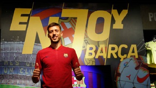 Tân binh Clement Lenglet có chạnh lòng vì clip chào mừng 'tệ chưa từng thấy' từ Barca?