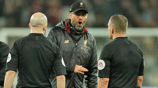 Juergen Klopp nổi đóa với trọng tài sau khi Liverpool bị West Ham chia điểm