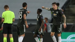 MU: Fernandes và Lindelof cãi nhau to sau bàn thua quyết định