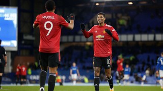 Everton 0-2 MU: Cavani và Martial ghi bàn, 'Quỷ đỏ' vào Bán kết Cúp Liên đoàn