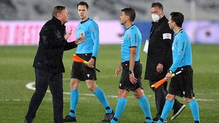 HLV Koeman: "Tôi không hiểu sinh ra VAR để làm cái gì'