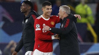 Bóng đá hôm nay 30/9: Ronaldo gửi thông điệp cho CĐV MU. Lộ 4 ứng viên thay Koeman