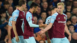 Soi kèo nhà cái Burnley vs Norwich. Nhận định, dự đoán bóng đá Anh (21h00, 2/10)