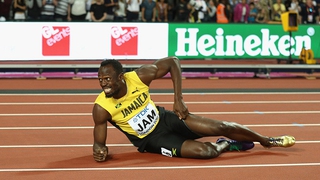 Usain Bolt chấn thương ở lần chạy cuối cùng trong sự nghiệp