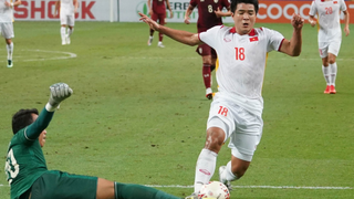 AFF Cup 2021 hôm nay: Đức Chinh chấn thương dây chằng