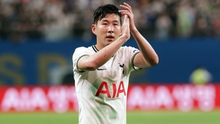 Lập hat-trick trong 14 phút, Son Heung min vẫn không thể làm nên lịch sử