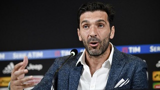 Buffon rời Juventus: 'Lão bà tạo nên tinh thần của tôi và tôi sẽ tiếp tục với tinh thần ấy'