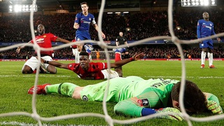 ĐIỂM NHẤN Chelsea 0-2 M.U: Pogba thể hiện phẩm chất siêu sao. 'Bản án' đã được tuyên với Sarri