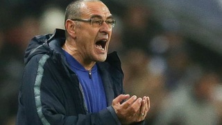 Maurizio Sarri chờ bị 'kết án', không cách gì cứu vãn tình hình