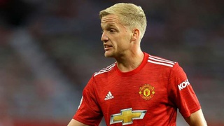 Tin bóng đá MU 25/10: ‘Nổ bom tấn’ Hè 2021. Solskjaer chưa cần Van de Beek