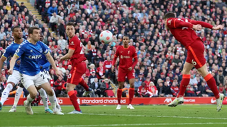 Liverpool 2-0 Everton: Thắng derby Merseyside, Liverpool lại áp sát Man City