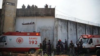 91 tù nhân vượt ngục bằng đường hầm ở Brazil