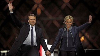 Tân Tổng thống Pháp Macron đã nói gì khi bị đồn... đồng tính?