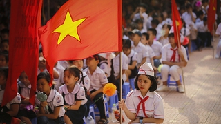 Bài học đầu tiên