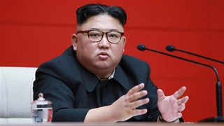 Mít tinh lớn chào mừng nhà lãnh đạo Kim Jong-un được bầu lại làm Chủ tịch Ủy ban Quốc vụ Triều Tiên