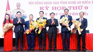 Phê chuẩn kết quả bầu, miễn nhiệm Phó Chủ tịch UBND 2 tỉnh, thành phố