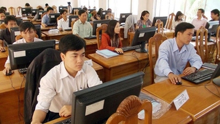 Quy định về ngoại ngữ, tin học phù hợp với từng vị trí việc làm