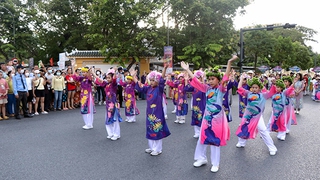 Tuần lễ Festival Huế 2022: Rực rỡ sắc màu văn hóa trong lễ hội đường phố