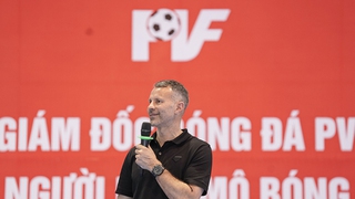 Ryan Giggs kết thúc chuyến công du Nghệ An, Hà Tĩnh