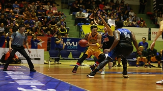 VBA 2017: Hanoi Buffaloes 75-77 Cantho Catfish: Đội khách 2 lần liên tiếp thắng tại Hà Nội