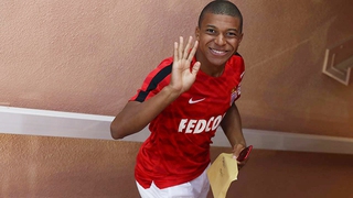 NÓNG: Monaco đồng ý để Mbappe sang PSG với điều khoản khủng