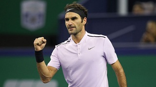 TENNIS 28/10: Federer vượt Ronaldo, Messi. Số 1 thế giới bị loại cay đắng ở WTA Finals