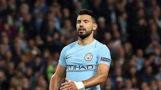 SỐC: Aguero di chuyển trong nhà còn khó, phải nghỉ lâu hơn dự kiến