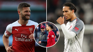 Sốc khi 'thảm họa’ Mustafi có thống kê xuất sắc hơn... Van Dijk