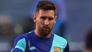 Chuyển nhượng Liga 31/8: Barca xử phạt Messi. Suarez rõ số tiền đền bù hợp đồng