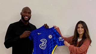 Chelsea chi 98 triệu bảng, chính thức sở hữu Lukaku