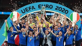 UEFA có kế hoạch mở rộng EURO lên 32 đội