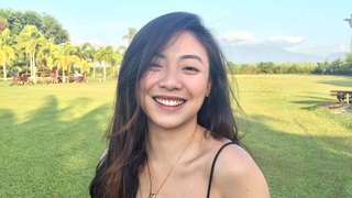 Cô giáo Philippines xinh đẹp gây chấn động vì… sở thích nguy hiểm