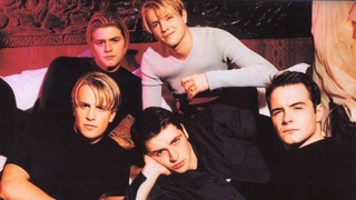 Westlife chính thức tái hợp, ra sản phẩm và đi tour, nhưng không đủ 5 người