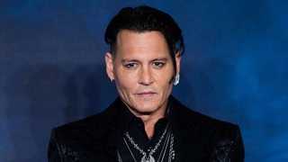 Johnny Depp tố cáo vợ cũ Amber Head dựng kịch tinh vi và đòi bồi thường 50 triệu USD