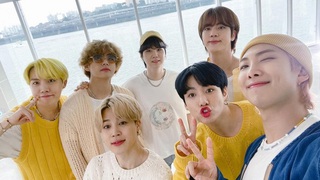 BTS tung loạt ảnh selfie nhóm giữ kín bao lâu nay cho ‘FESTA 2022’