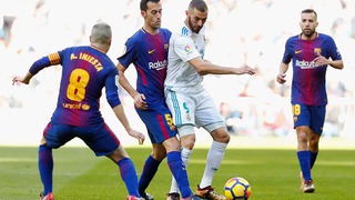 Pha ‘xoay compa’ tuyệt hảo của Busquets giúp Barca làm tan nát con tim Real Madrid