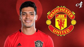 Chuyển nhượng MU 31/7: Jimenez trên đường tới Old Trafford, MU có thể mua rẻ Thiago Alcantara