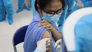 TP HCM: Người tiêm 2 mũi vaccine phòng Covid-19 làm việc trực tiếp tại trụ sở cơ quan