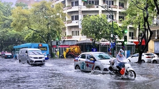 Từ ngày 9-18/7, các khu vực trên cả nước ngày nắng, đêm mưa dông, đề phòng thời tiết nguy hiểm