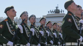 Hàng vạn binh sĩ Nga cùng vũ khí tối tân Tổng duyệt diễu binh kỷ niệm ngày Chiến thắng