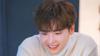 Lee Jong Suk: Từ tuổi thơ bất hạnh trở thành một trong những diễn viên 'bảo chứng rating' xứ Hàn